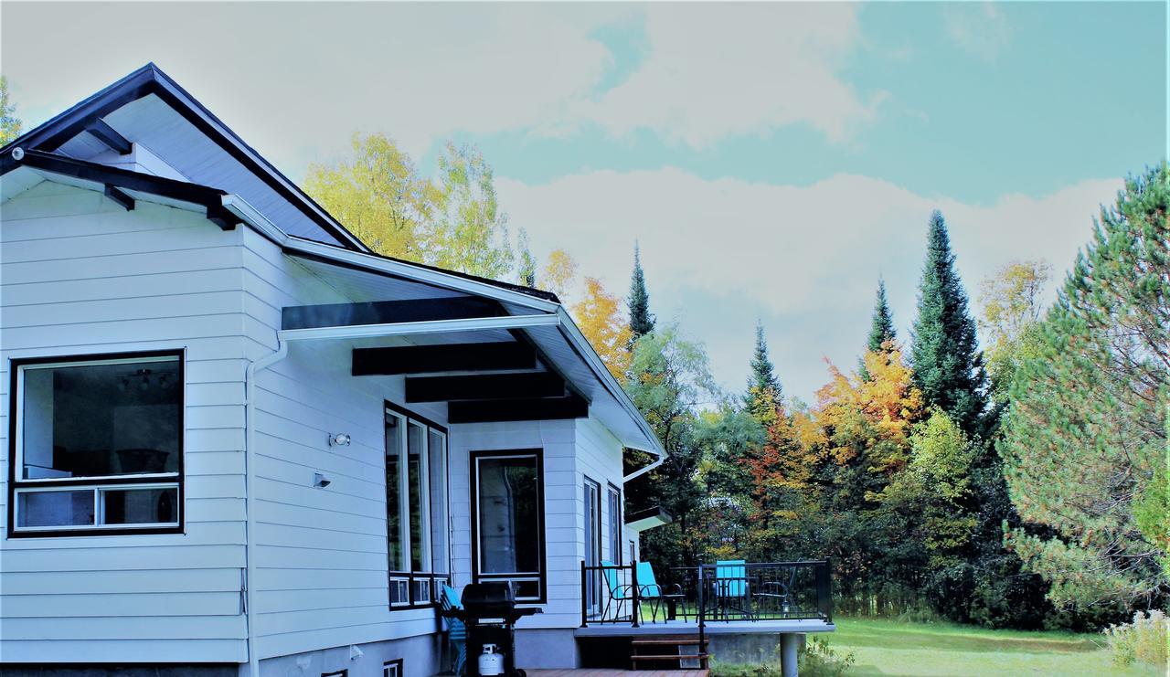 Chalet Riverain Crds Tremblant Lac Superieur Luaran gambar